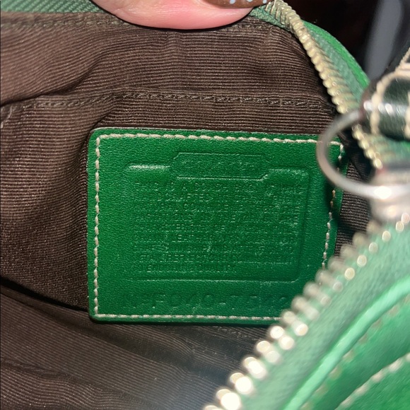 Coach 7542 Vibrant Green Leather Shoulder Bag - Picture 3 of 5